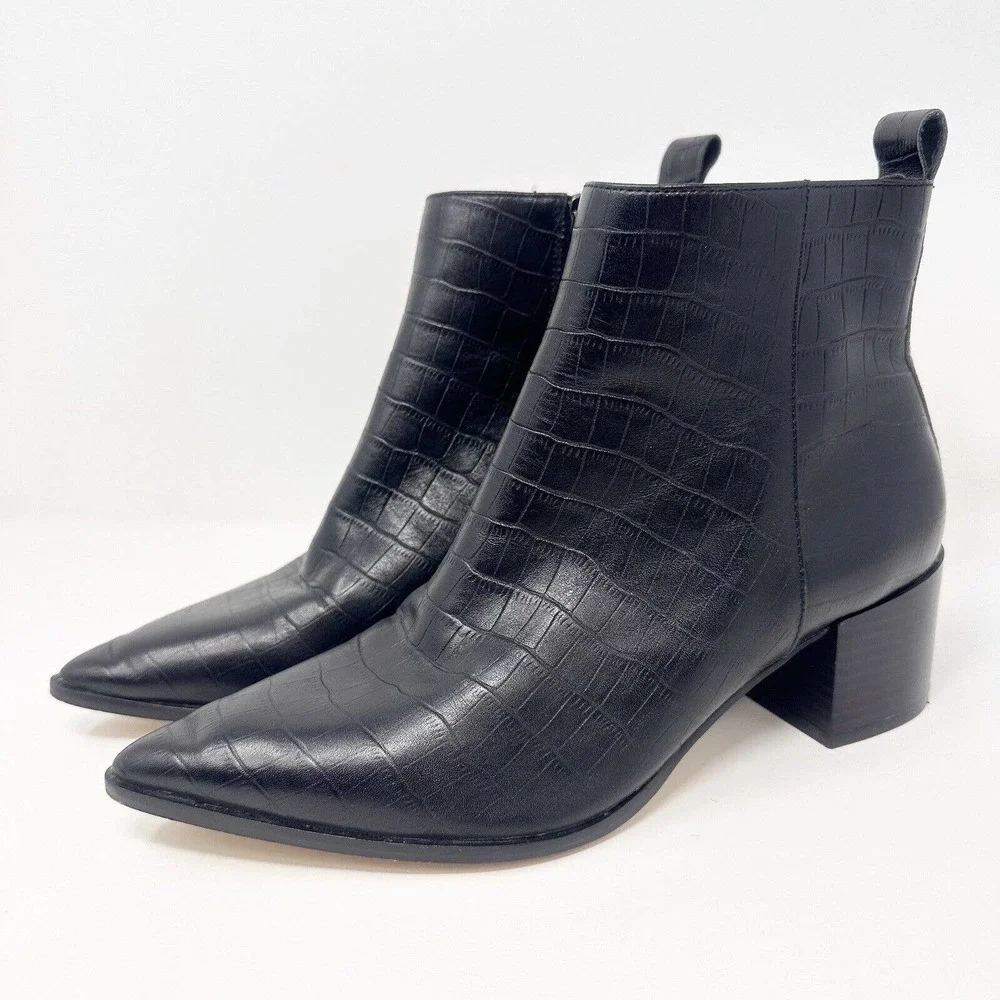 Saks Fifth Avenue Ankle Bootie Sz 7.5M Emerson Croc-embossed Leather Block Heel